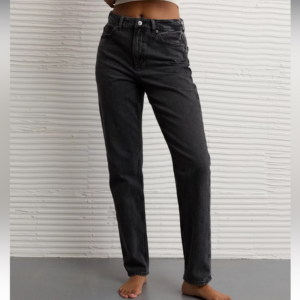 AE Strigid Mom Jean